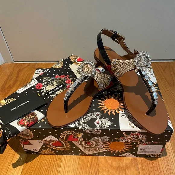 Dolce & Gabbana ceystal embellised thong flat  sandals Size 36 - Picture 2 of 10